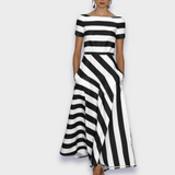Robe longue à rayures cousue à la main