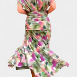 Magda - Robe longue fleurie avec décolleté en V