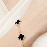 Bracelet avec Motif de Trèfle et Élégance en Plaqué Or