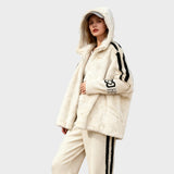 Karolína – Manteau Confortable avec Capuche