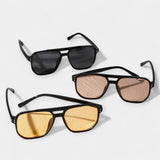 Lunettes carrées avec clous