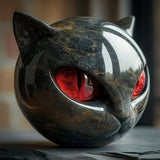 Statue en Pierre du Chat Noir – Symbole de Chance et de Style