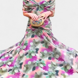 Magda - Robe longue fleurie avec décolleté en V