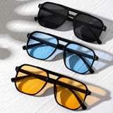 Lunettes carrées avec clous