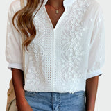 Aneta - Blouse avec des détails en dentelle et des manches bouffantes