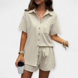Karolína - Ensemble confortable avec chemise et shorts