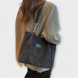 Cécile. - Sac à bandoulière en velours