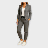 Nikol - Costume femme avec veste et pantalon jogger