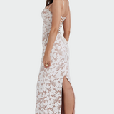 Karolína – Robe Élégante