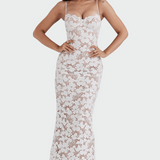 Karolína – Robe Élégante