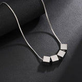 Collier Zaylen Cube Line | Or Blanc