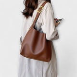 Cécile. – Sac à main en cuir élégant