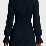 Jasmin – Robe mini en daim bleu avec dentelle