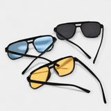 Lunettes carrées avec clous
