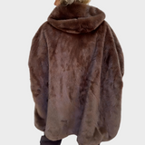 Karolína – Manteau Confortable avec Capuche